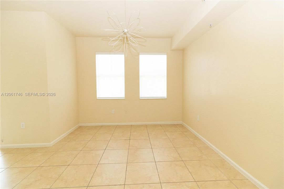 В аренду: $2,550 (2 спален, 2 ванн, 1121 Квадратных фут)