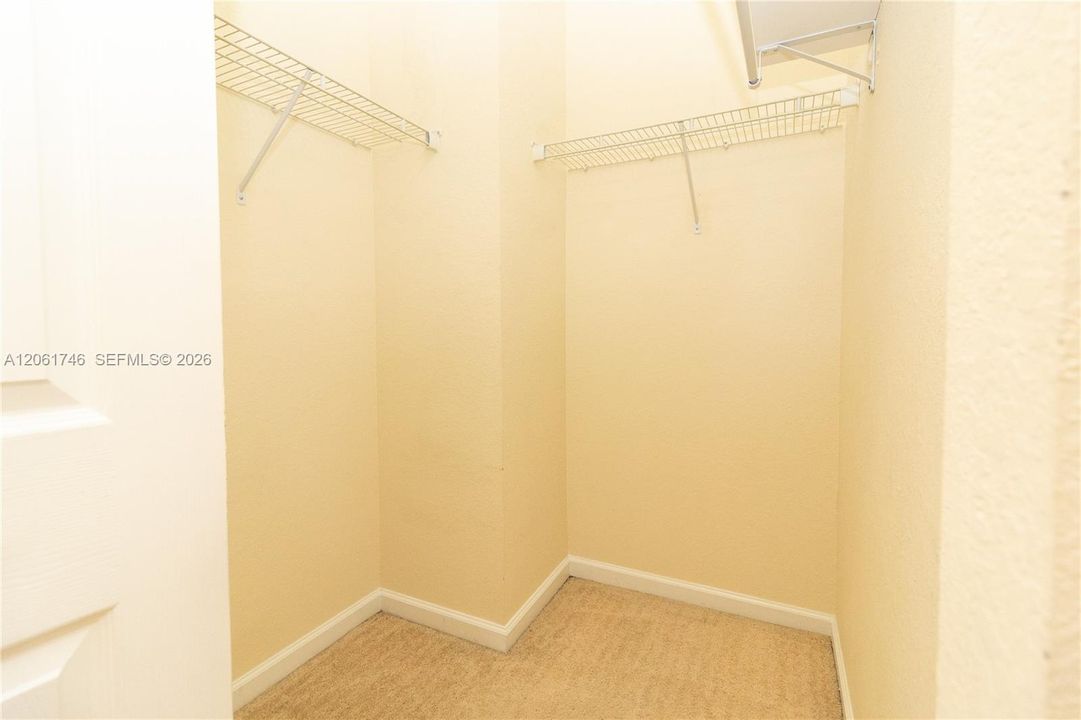 В аренду: $2,550 (2 спален, 2 ванн, 1121 Квадратных фут)