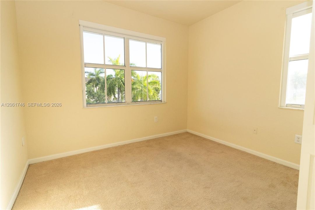 В аренду: $2,550 (2 спален, 2 ванн, 1121 Квадратных фут)