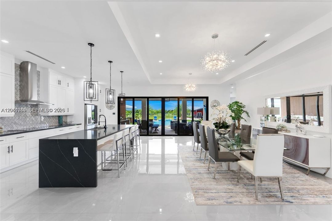 For Sale: $1,875,000 (5 beds, 3 baths, 3104 Square Feet)