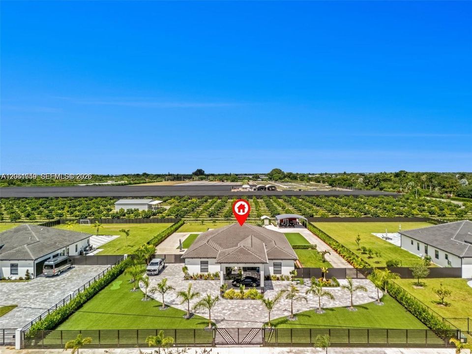 For Sale: $1,875,000 (5 beds, 3 baths, 3104 Square Feet)