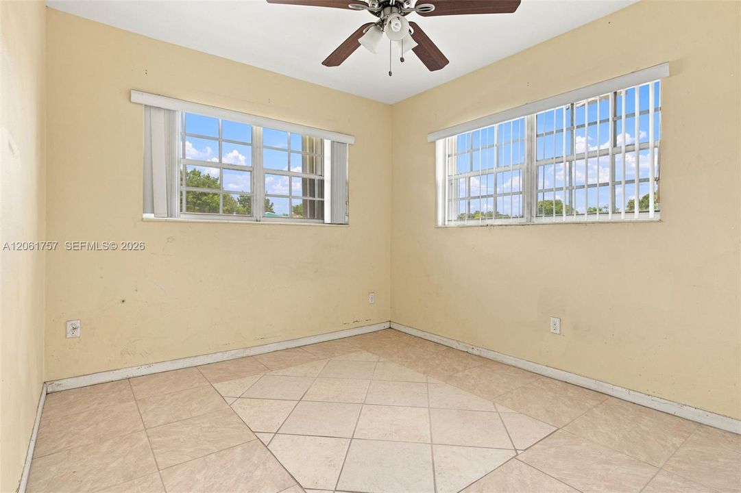 Bedroom #1