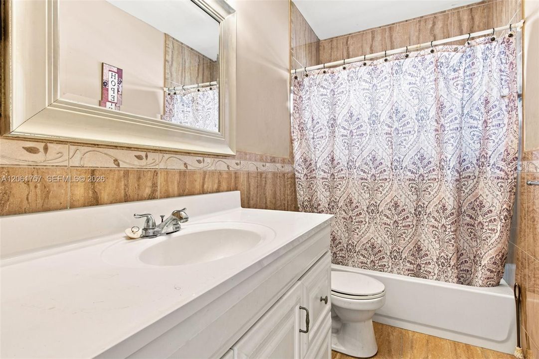 For Sale: $505,000 (3 beds, 2 baths, 1350 Square Feet)