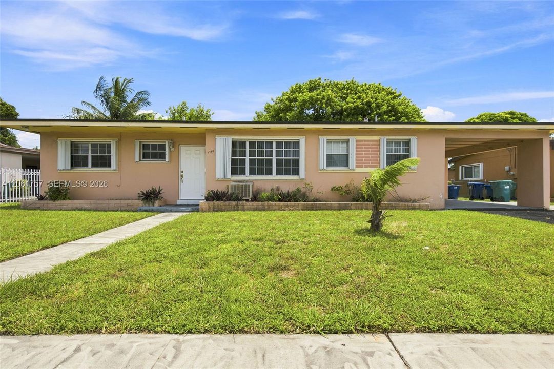 For Sale: $505,000 (3 beds, 2 baths, 1350 Square Feet)