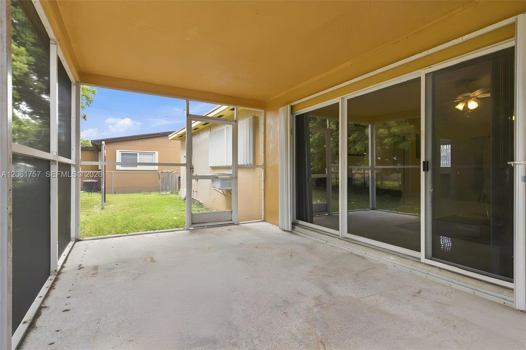 For Sale: $505,000 (3 beds, 2 baths, 1350 Square Feet)
