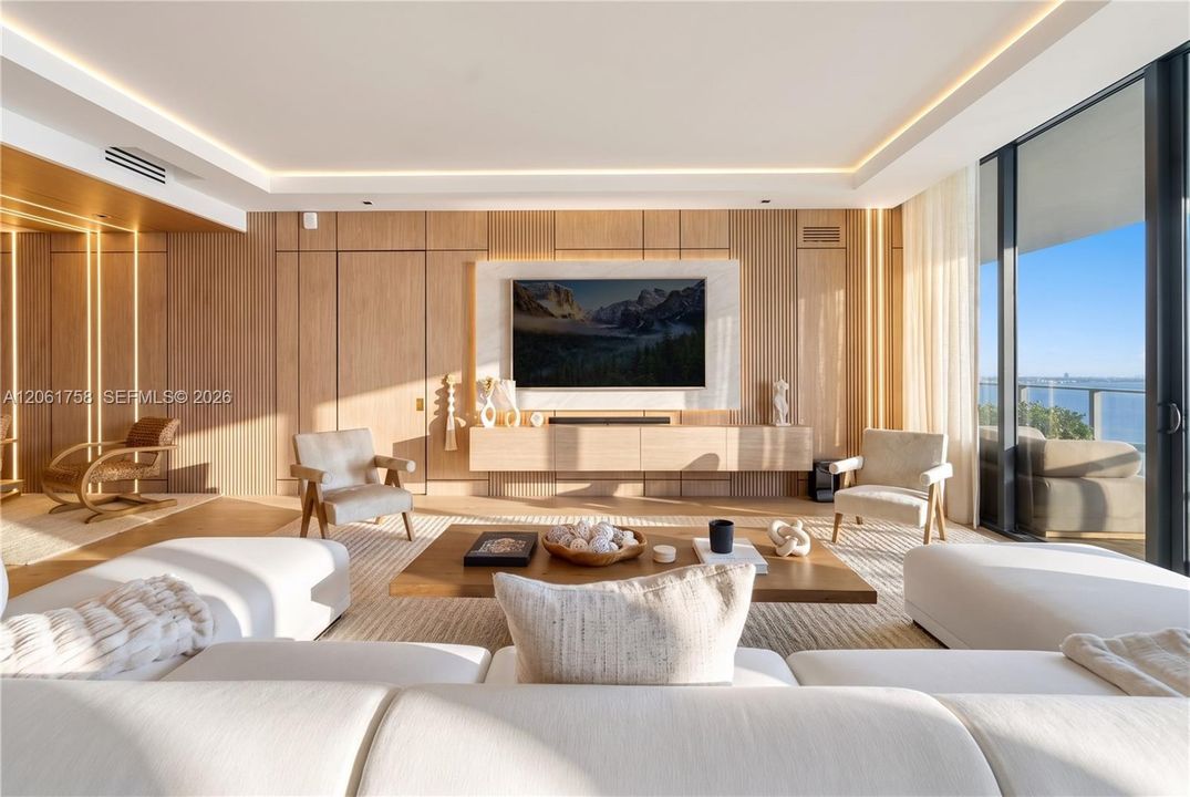 В аренду: $45,000 (4 спален, 5 ванн, 2694 Квадратных фут)