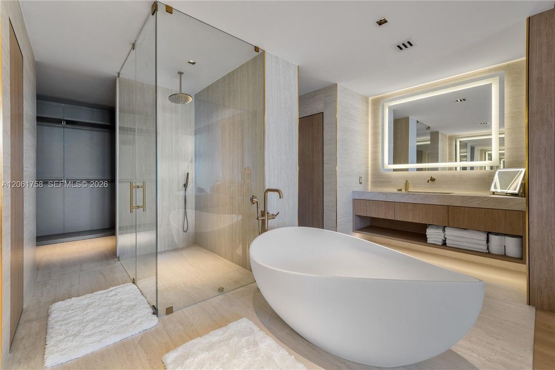 В аренду: $45,000 (4 спален, 5 ванн, 2694 Квадратных фут)