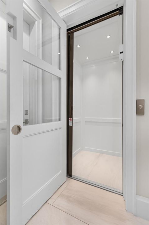 Elevator 1