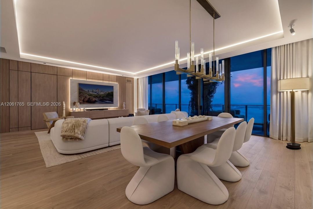 For Sale: $5,750,000 (4 beds, 5 baths, 2694 Square Feet)