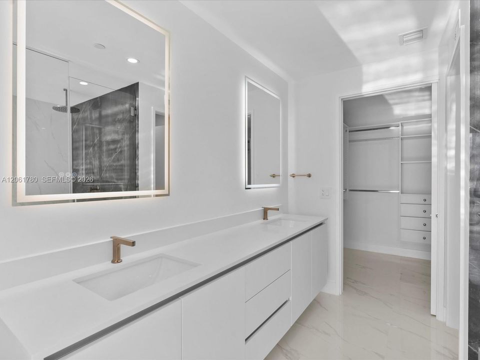 В аренду: $8,800 (3 спален, 3 ванн, 0 Квадратных фут)