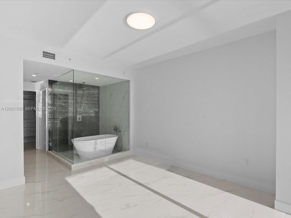 В аренду: $8,800 (3 спален, 3 ванн, 0 Квадратных фут)