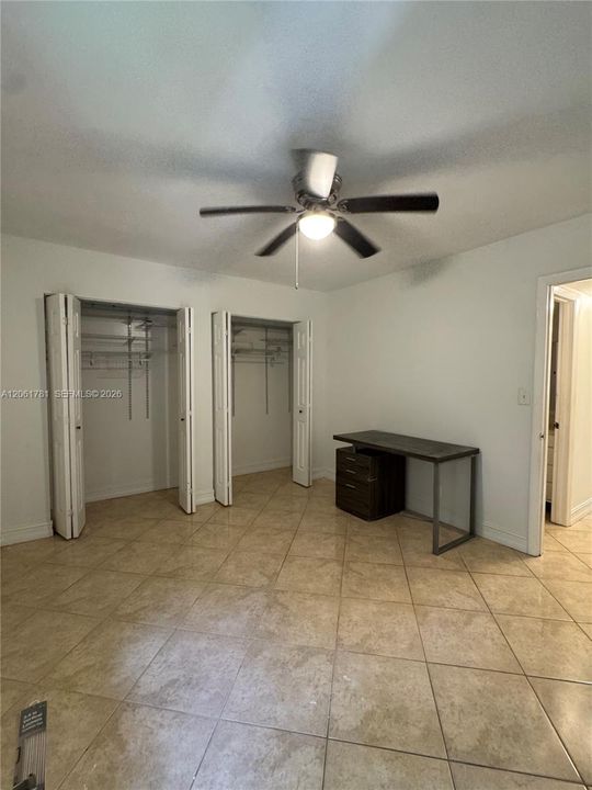 En Venta: $270,000 (2 camas, 1 baños, 1067 Pies cuadrados)