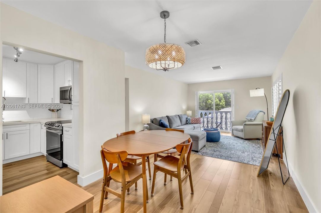 В аренду: $2,698 (1 спален, 1 ванн, 605 Квадратных фут)