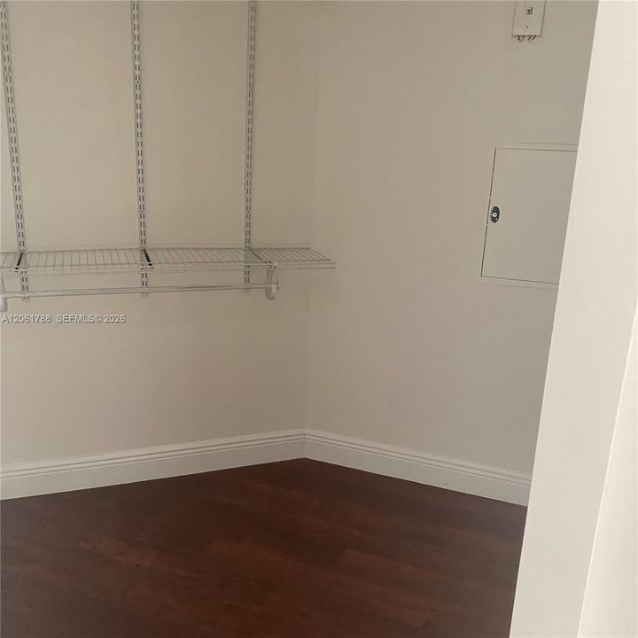 В аренду: $3,000 (2 спален, 2 ванн, 979 Квадратных фут)
