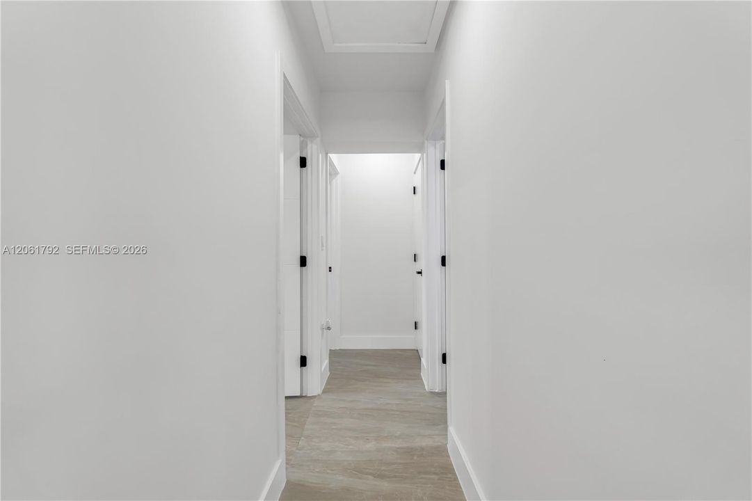 На продажу: $885,000 (5 спален, 3 ванн, 1845 Квадратных фут)
