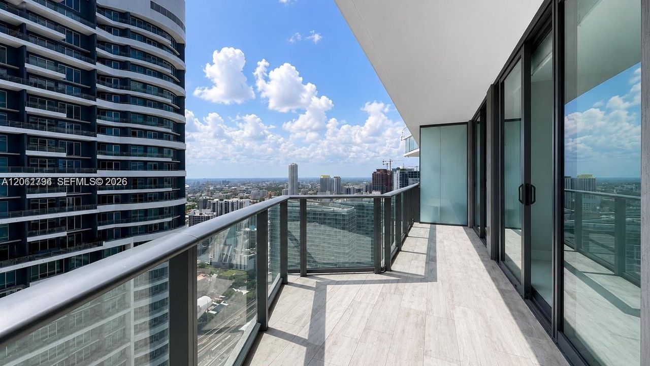В аренду: $3,995 (1 спален, 1 ванн, 570 Квадратных фут)