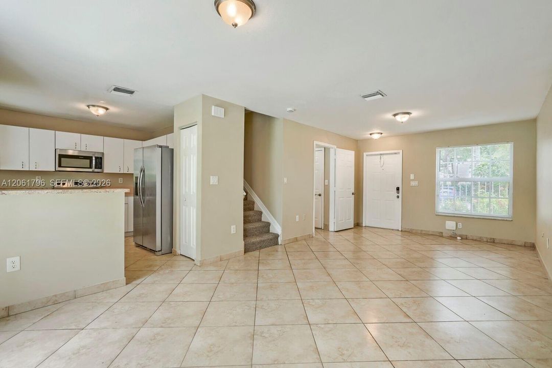 Active With Contract: $449,900 (3 beds, 2 baths, 1263 Square Feet)