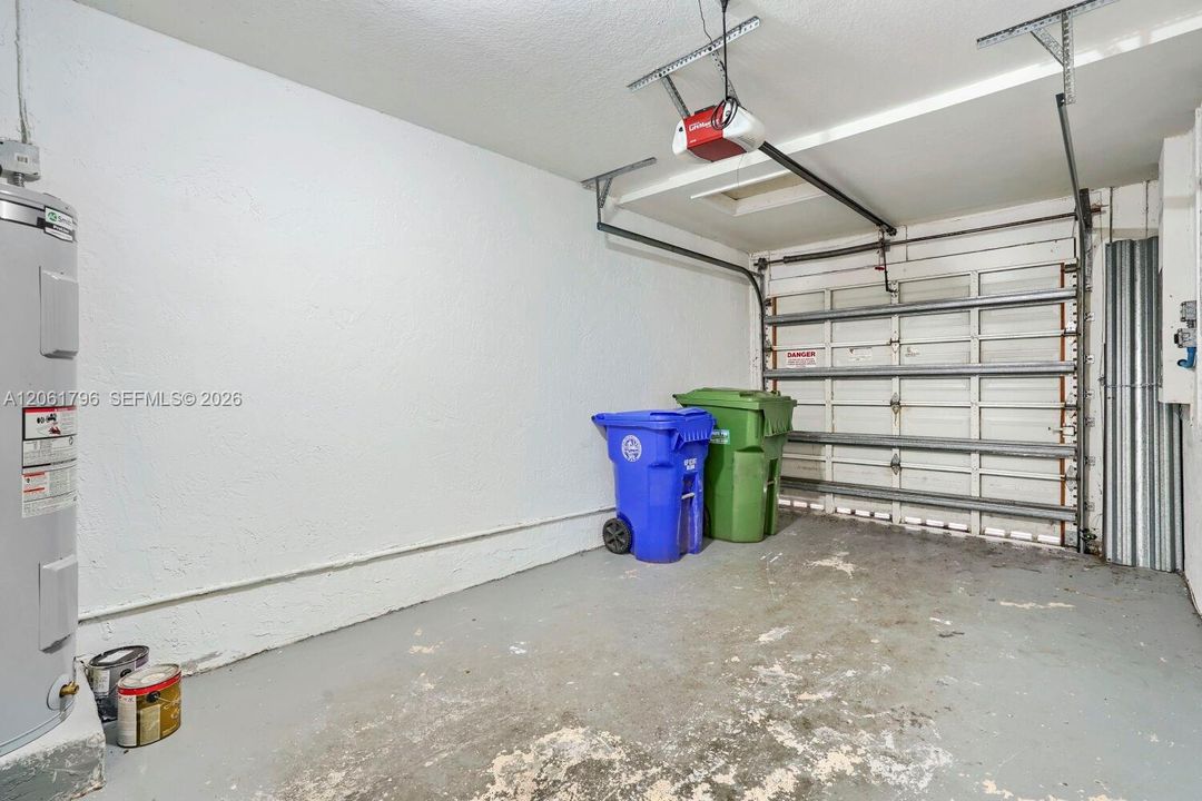 Active With Contract: $449,900 (3 beds, 2 baths, 1263 Square Feet)