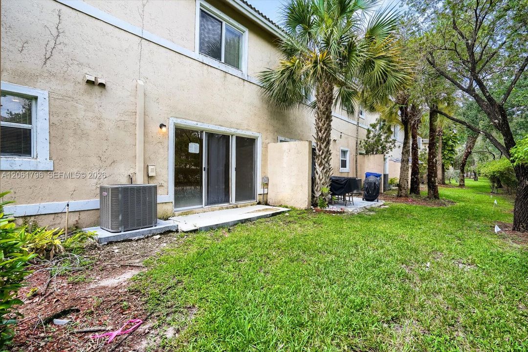 Active With Contract: $449,900 (3 beds, 2 baths, 1263 Square Feet)