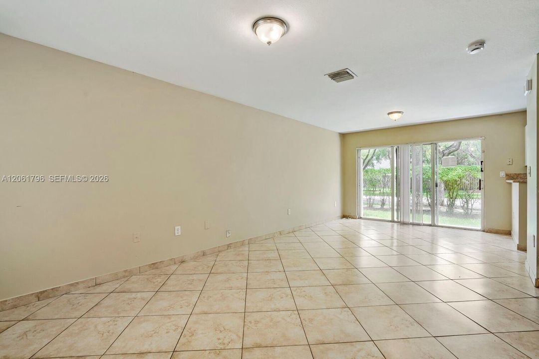 Active With Contract: $449,900 (3 beds, 2 baths, 1263 Square Feet)
