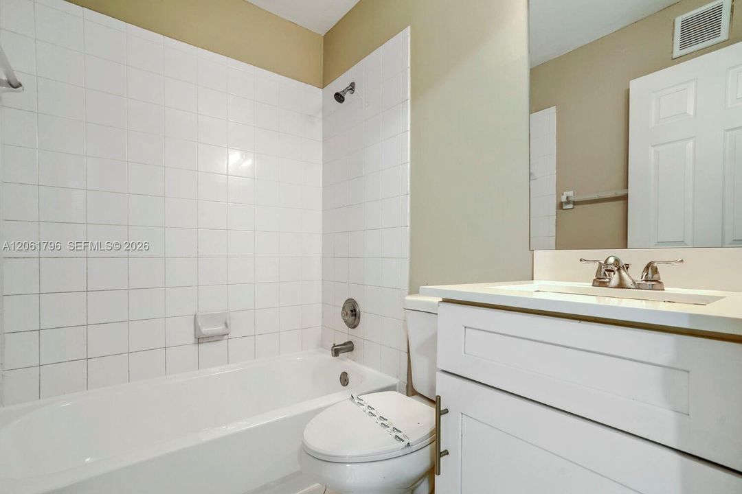 Active With Contract: $449,900 (3 beds, 2 baths, 1263 Square Feet)