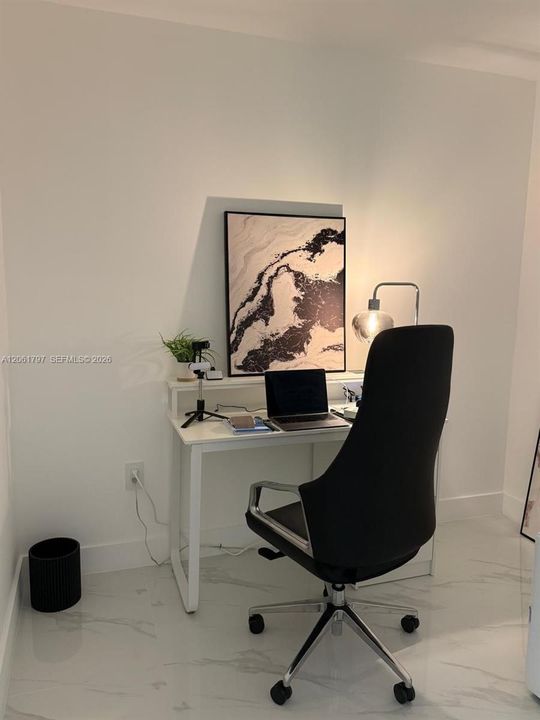 В аренду: $13,900 (3 спален, 3 ванн, 1750 Квадратных фут)