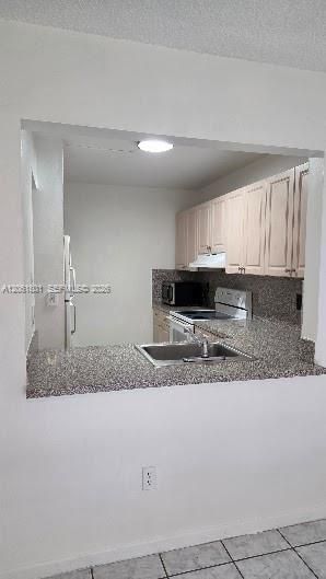 В аренду: $2,200 (2 спален, 2 ванн, 0 Квадратных фут)
