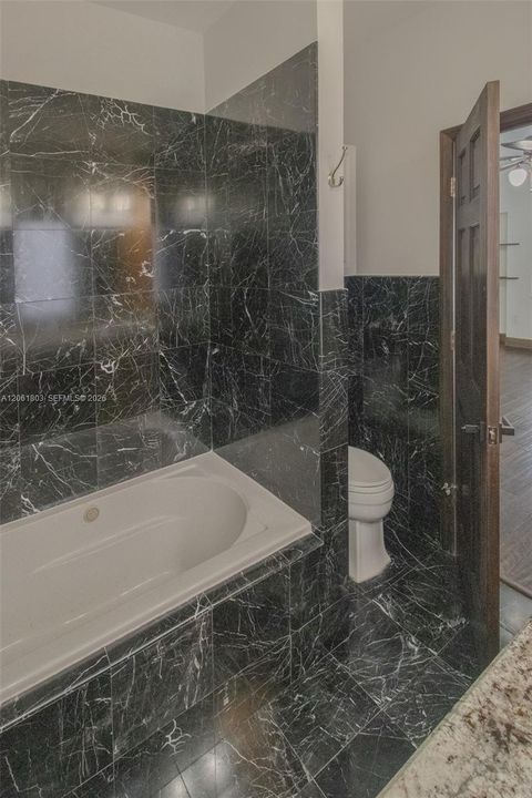 На продажу: $2,880,000 (3 спален, 3 ванн, 2452 Квадратных фут)