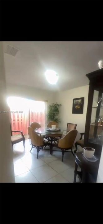 На продажу: $649,900 (3 спален, 2 ванн, 1408 Квадратных фут)