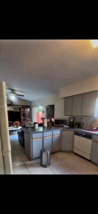 На продажу: $649,900 (3 спален, 2 ванн, 1408 Квадратных фут)