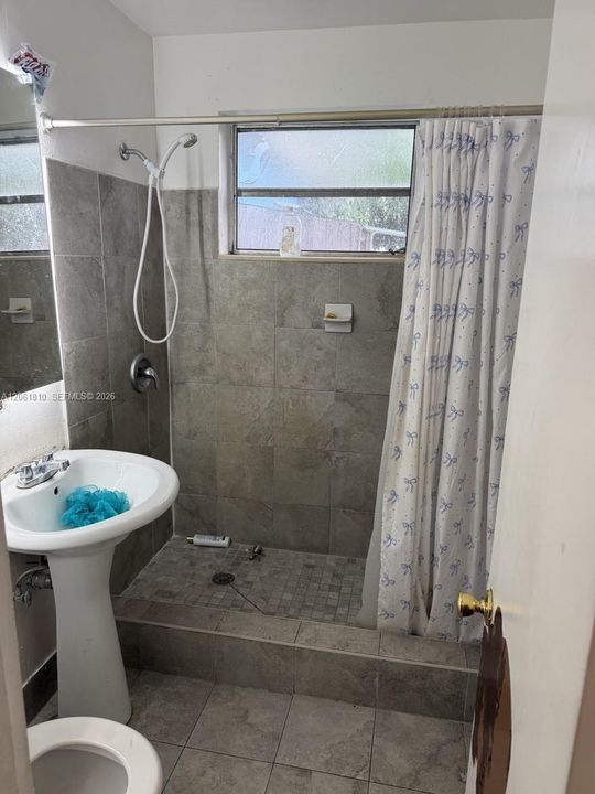 На продажу: $535,000 (3 спален, 2 ванн, 1640 Квадратных фут)