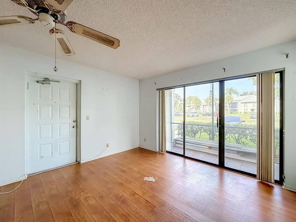 1104 Green Pine Boulevard #E1-18
