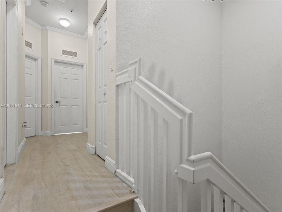 На продажу: $435,000 (3 спален, 2 ванн, 1256 Квадратных фут)