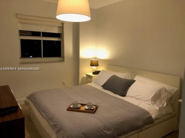 For Rent: $2,400 (1 beds, 1 baths, 640 Square Feet)