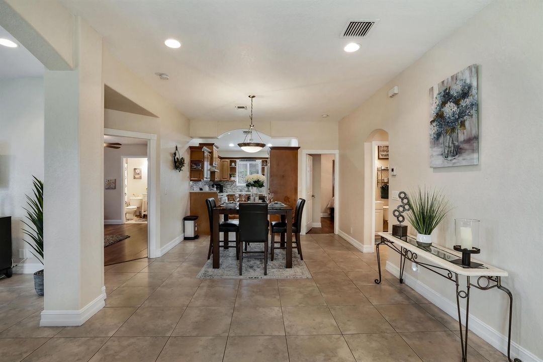 10-3021 NW 21st Court-10