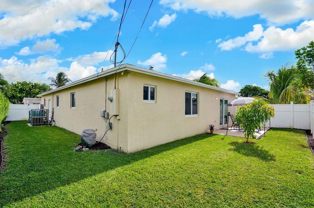 29 3021 NW 21st Court