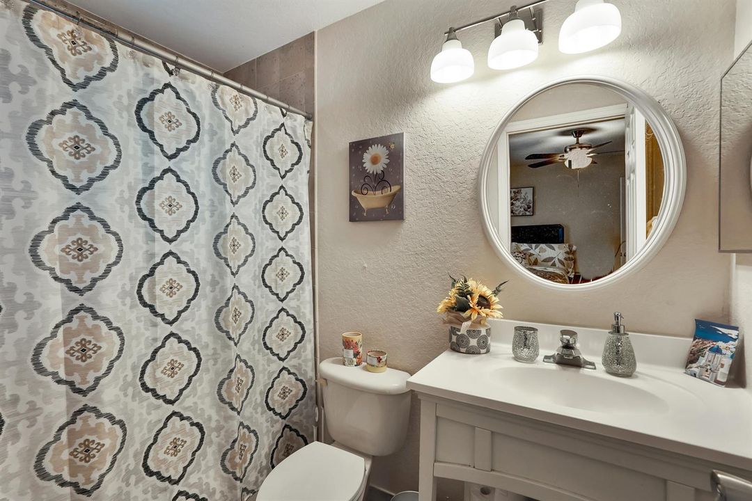 19-3021 NW 21st Court-19