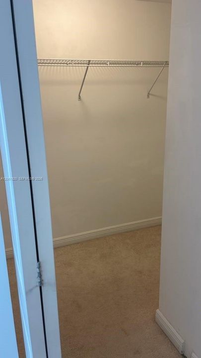 На продажу: $380,000 (2 спален, 2 ванн, 1081 Квадратных фут)