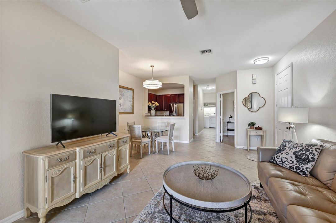 28--4870 Bonsai Cir-28