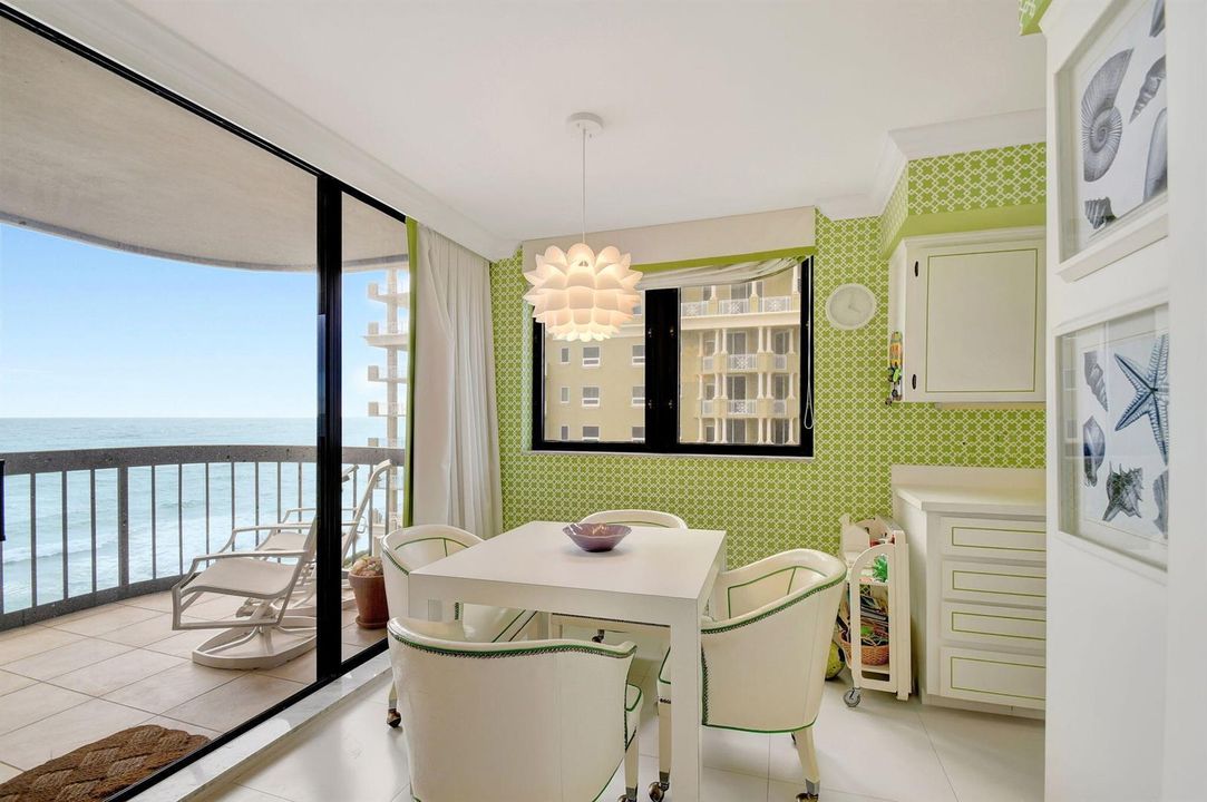 Breakfast Nook