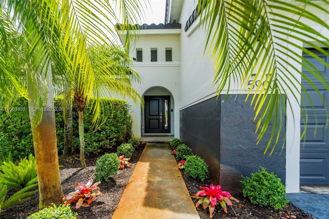 En Venta: $790,000 (4 camas, 2 baños, 2160 Pies cuadrados)