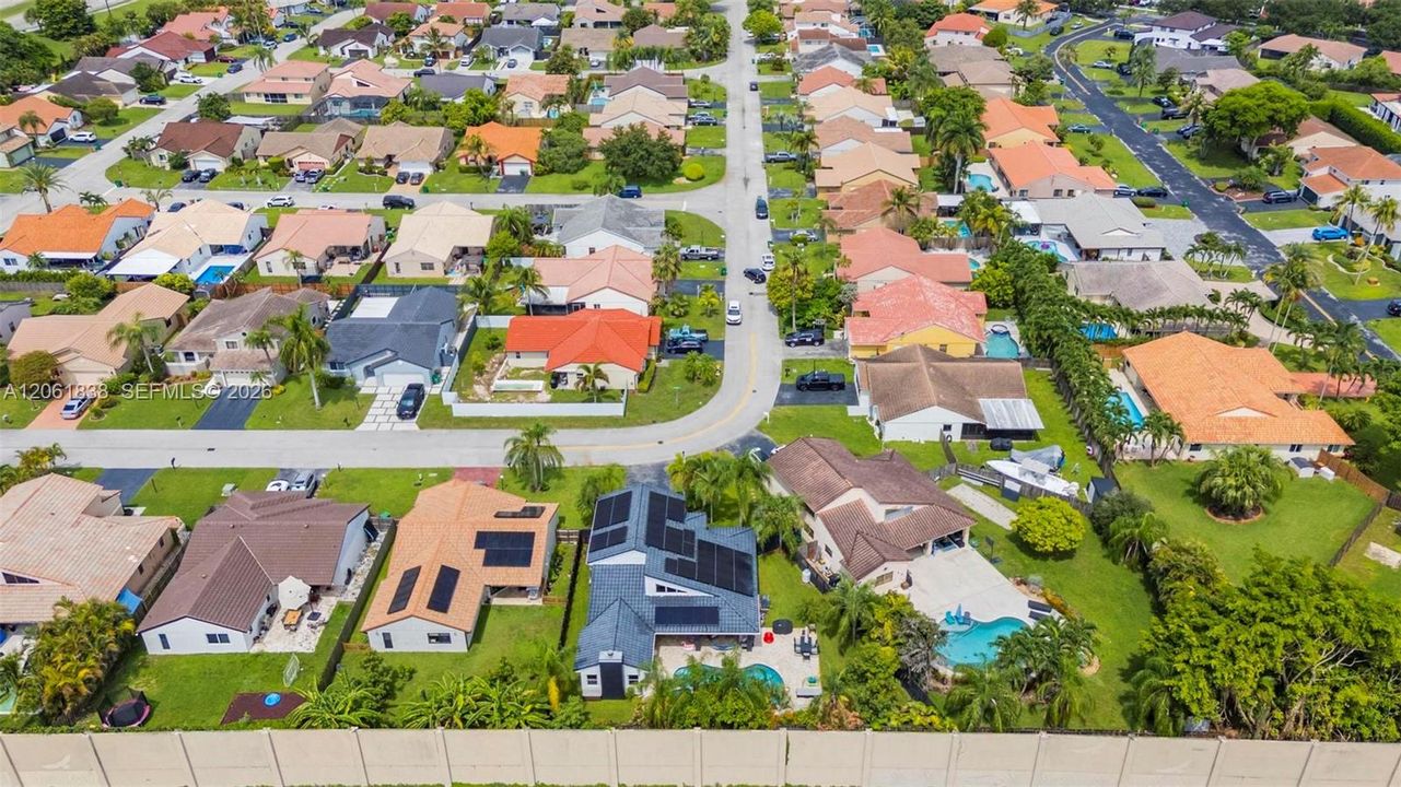 En Venta: $790,000 (4 camas, 2 baños, 2160 Pies cuadrados)
