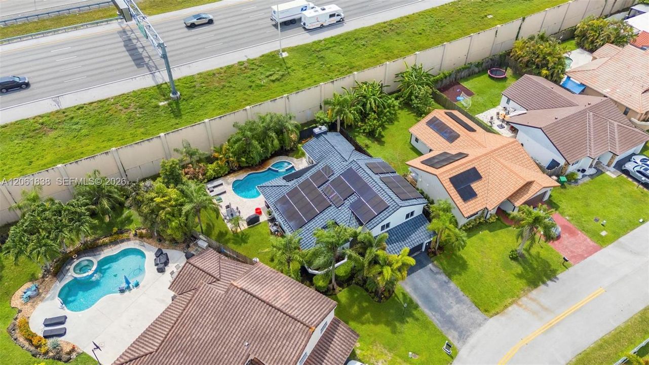 En Venta: $790,000 (4 camas, 2 baños, 2160 Pies cuadrados)