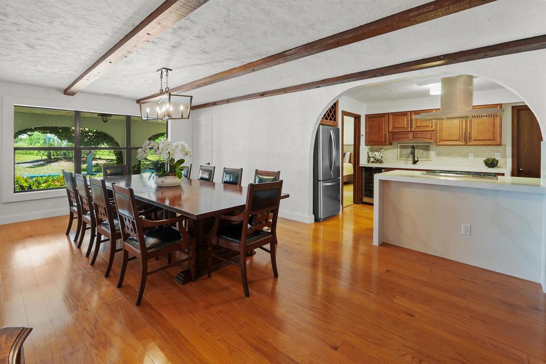 Formal Dining