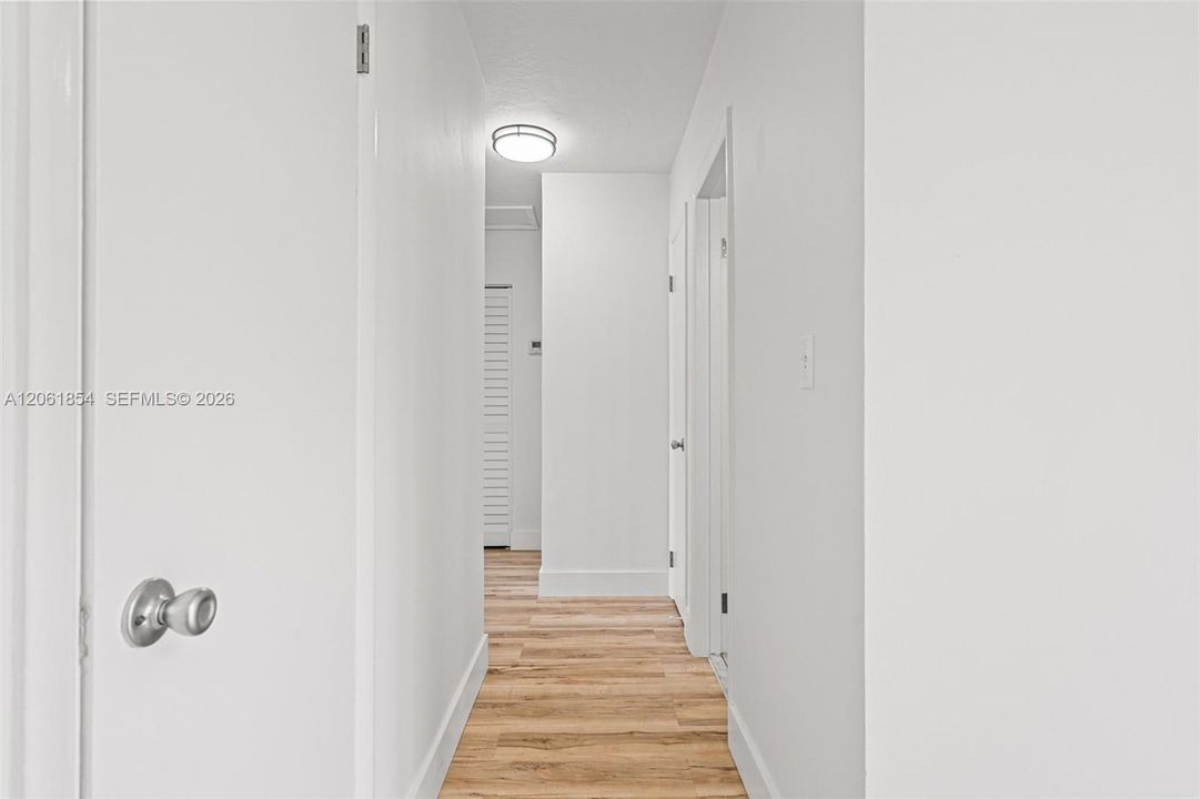 В аренду: $3,300 (3 спален, 1 ванн, 1164 Квадратных фут)