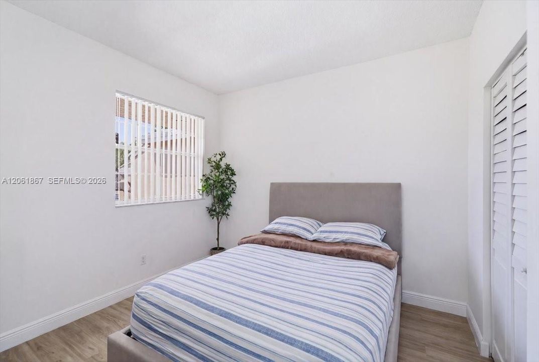 Activo con contrato: $250,000 (2 camas, 2 baños, 854 Pies cuadrados)