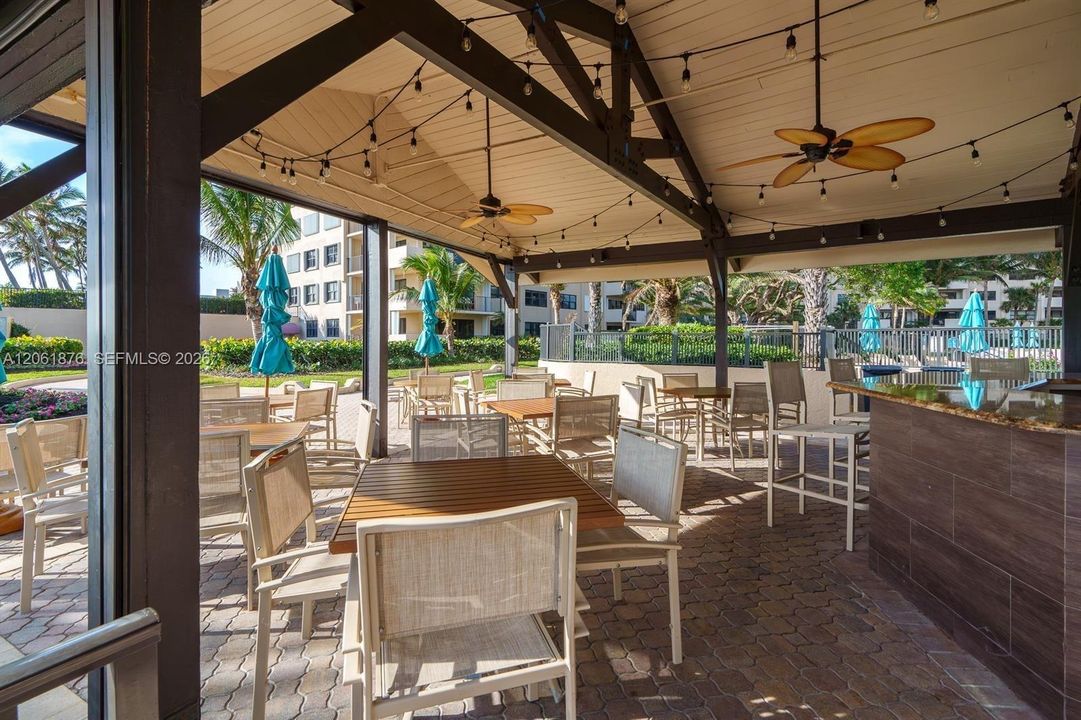 For Sale: $500,000 (1 beds, 1 baths, 1200 Square Feet)