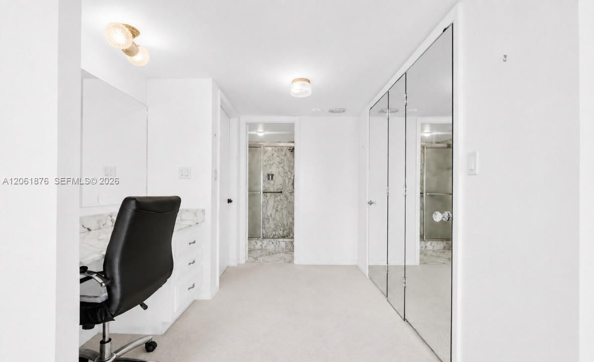 For Sale: $500,000 (1 beds, 1 baths, 1200 Square Feet)