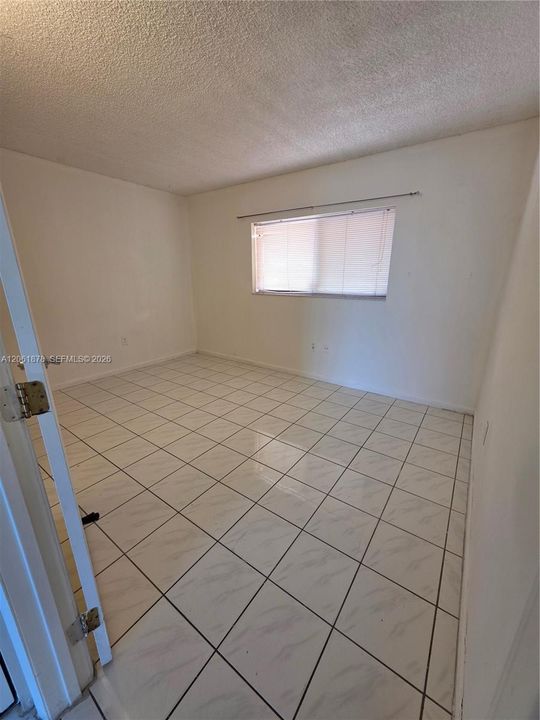 В аренду: $1,895 (2 спален, 2 ванн, 965 Квадратных фут)
