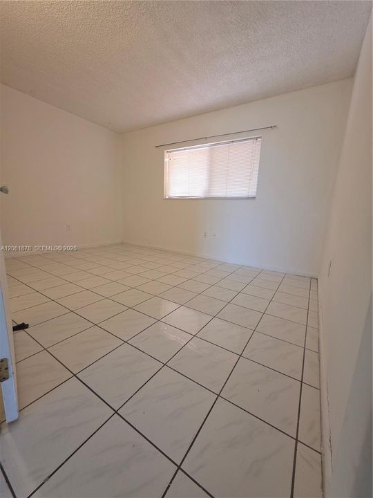 В аренду: $1,895 (2 спален, 2 ванн, 965 Квадратных фут)